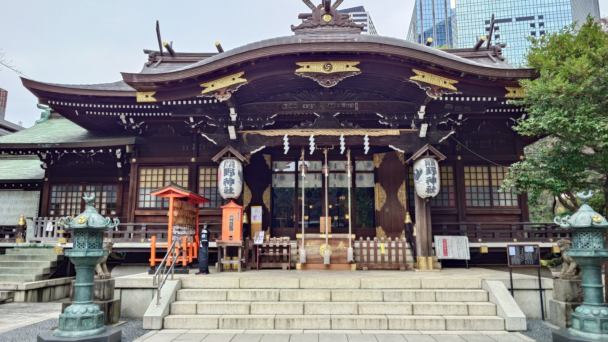 東京都・新宿区の神社「十二社熊野神社」