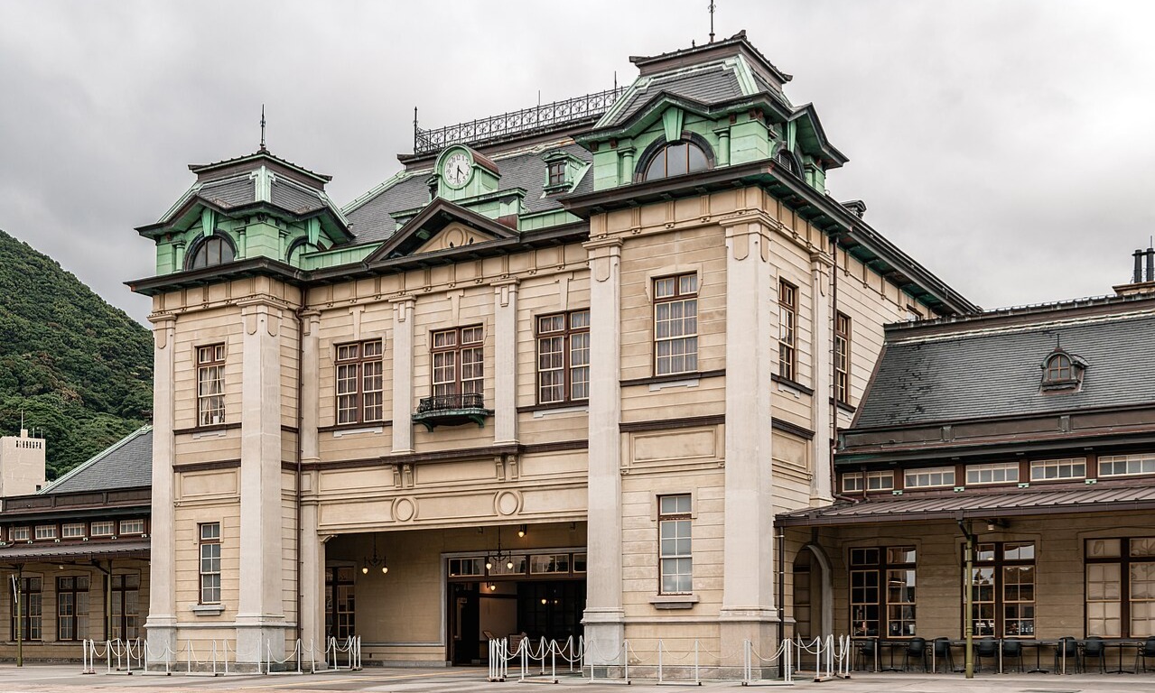 福岡県・北九州市門司区の史跡「門司港駅」